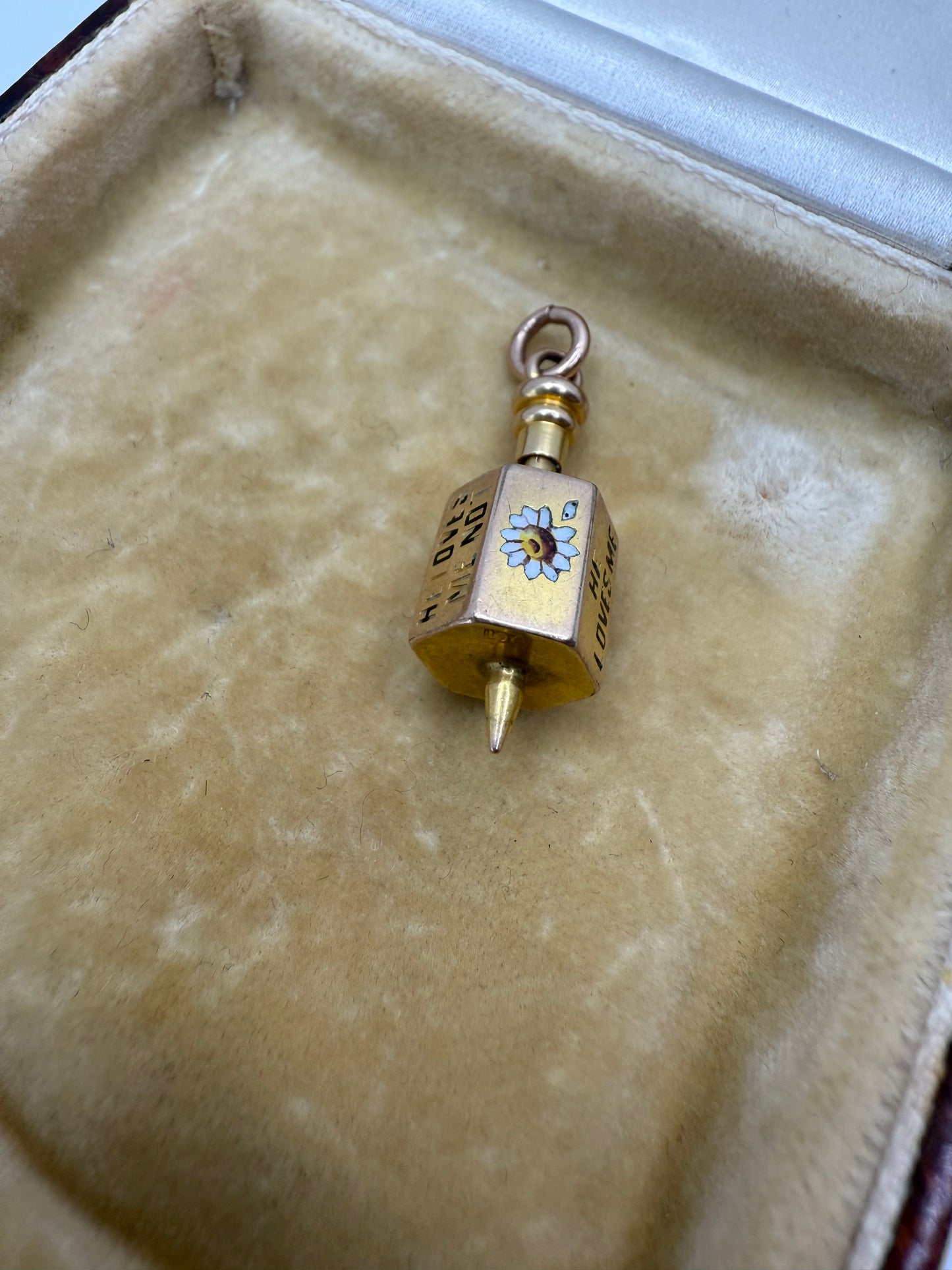 Rare Antique 9ct Gold Enamelled He Loves me/Loves me Not Spinner Pendant