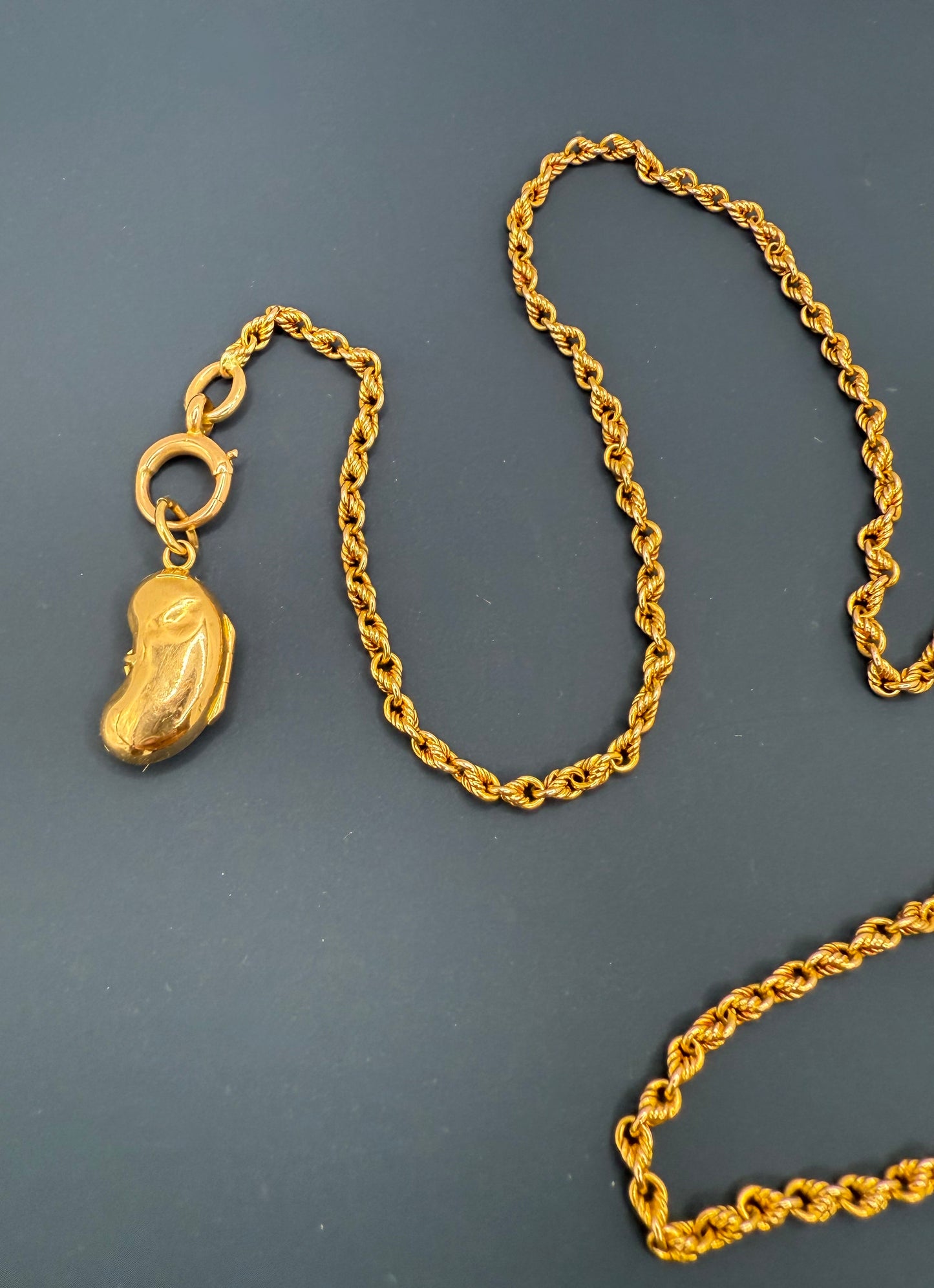 Antique 18ct Gold Opening Lucky Bean Charm Pendant