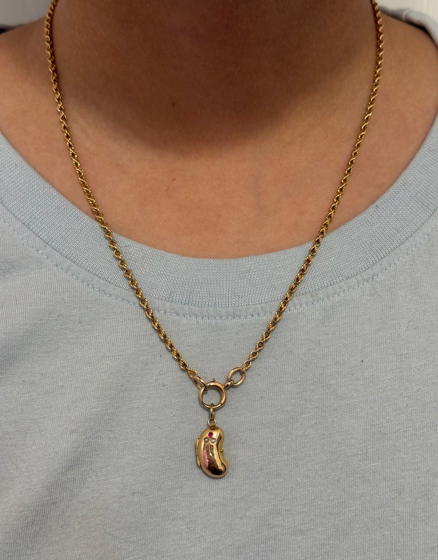Antique 18ct Gold Opening Lucky Bean Charm Pendant