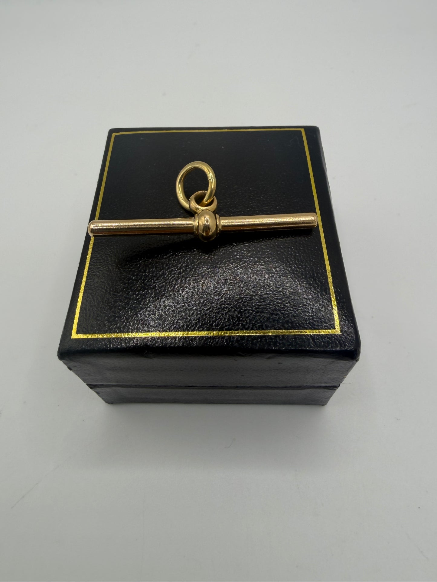 Antique 18ct Gold Swivel T-bar