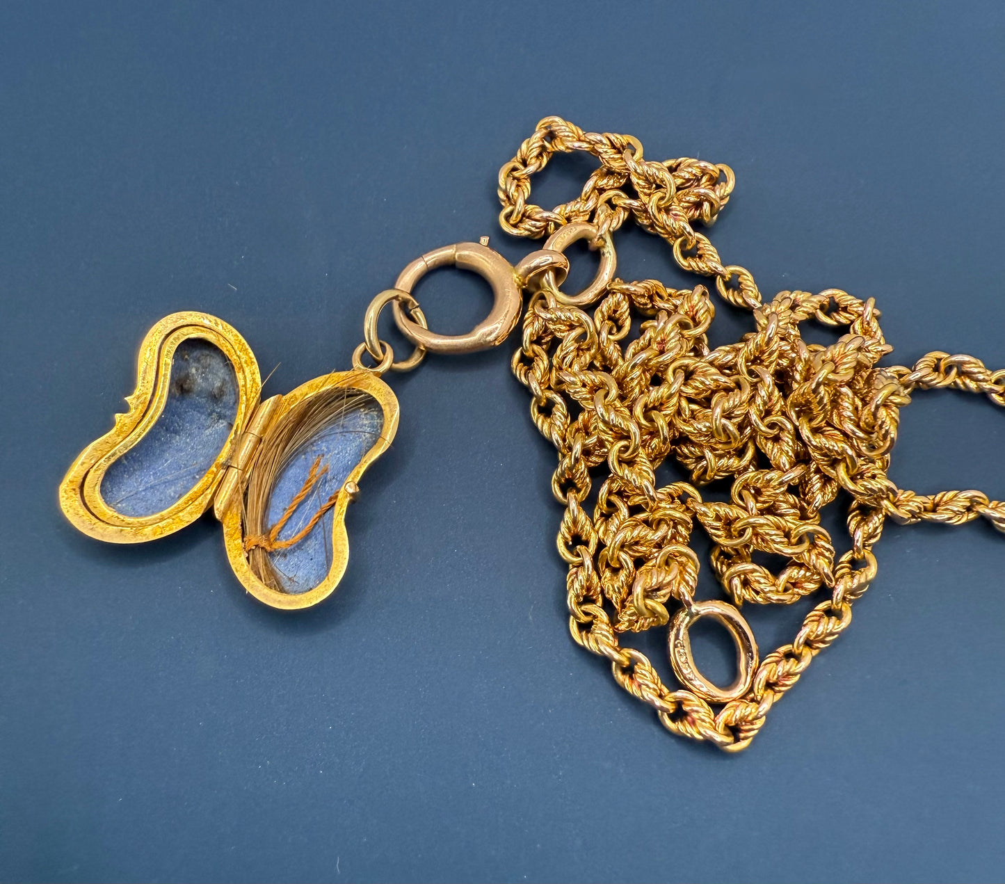 Antique 18ct Gold Opening Lucky Bean Charm Pendant