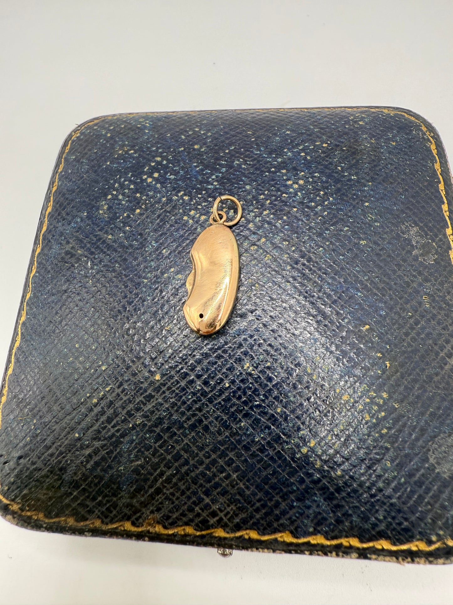 Antique 9ct Gold Lucky Bean Charm