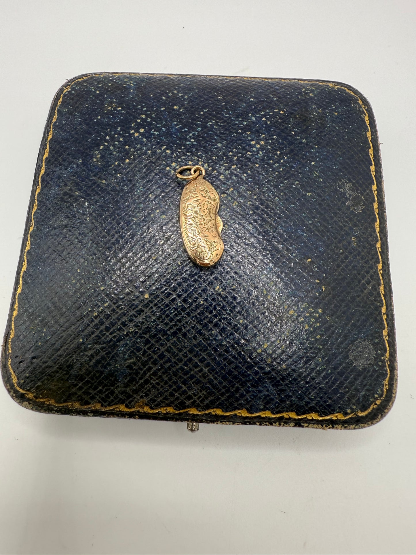 Antique 9ct Gold Lucky Bean Charm