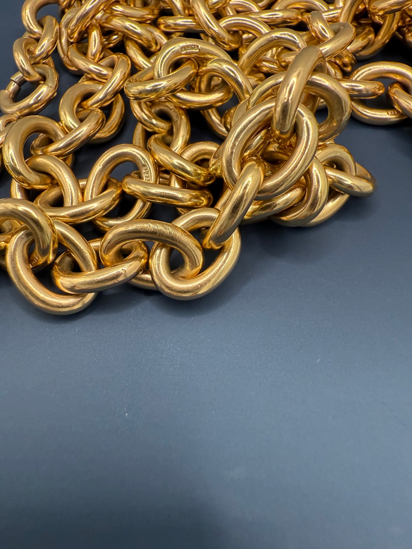 Stunning Long Vintage 9ct Yellow Gold Cable Chain