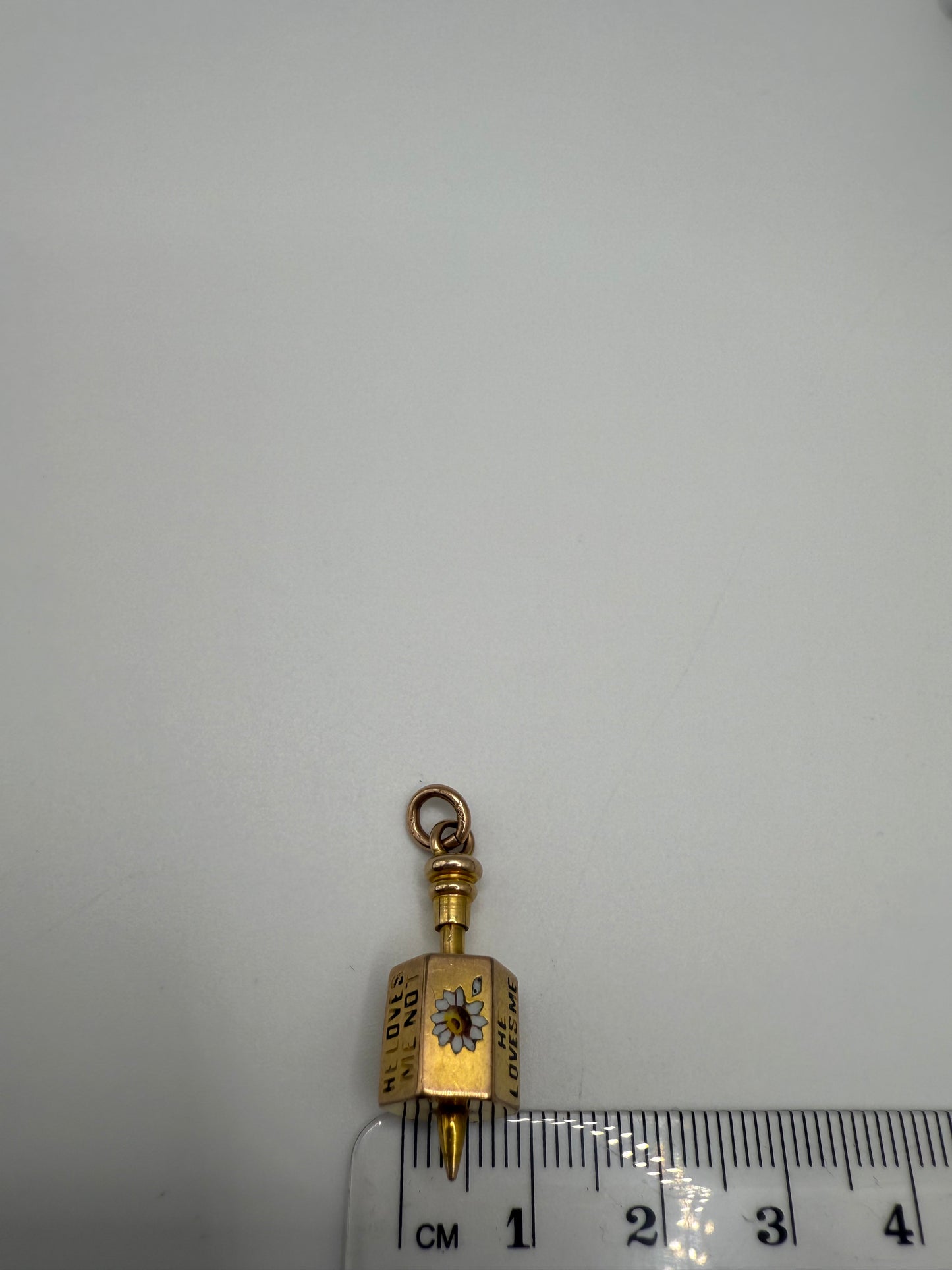 Rare Antique 9ct Gold Enamelled He Loves me/Loves me Not Spinner Pendant