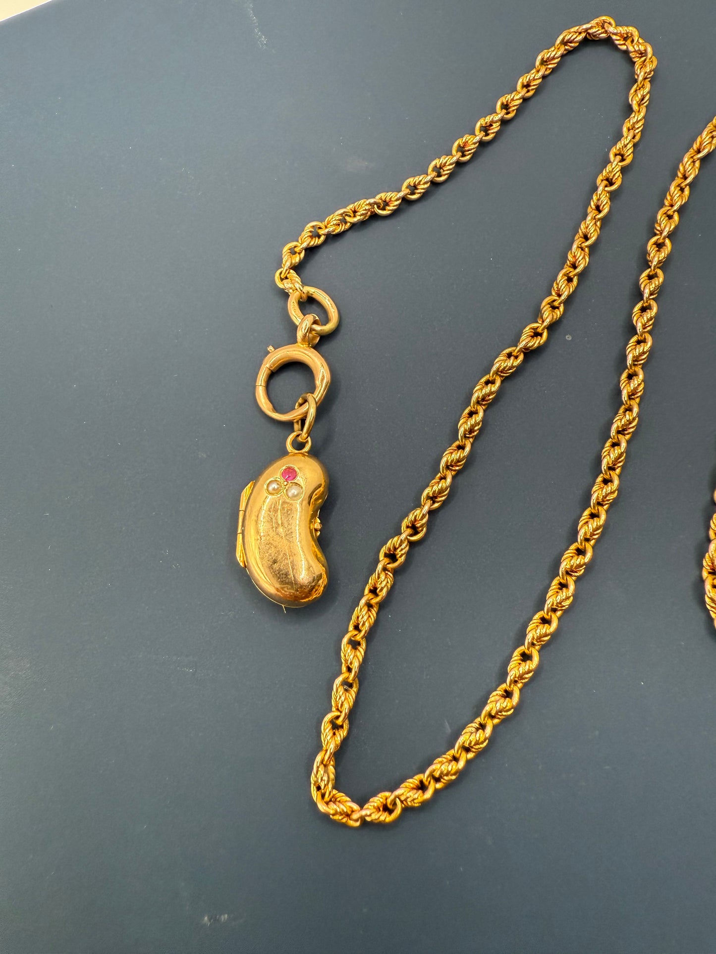 Antique 18ct Gold Opening Lucky Bean Charm Pendant