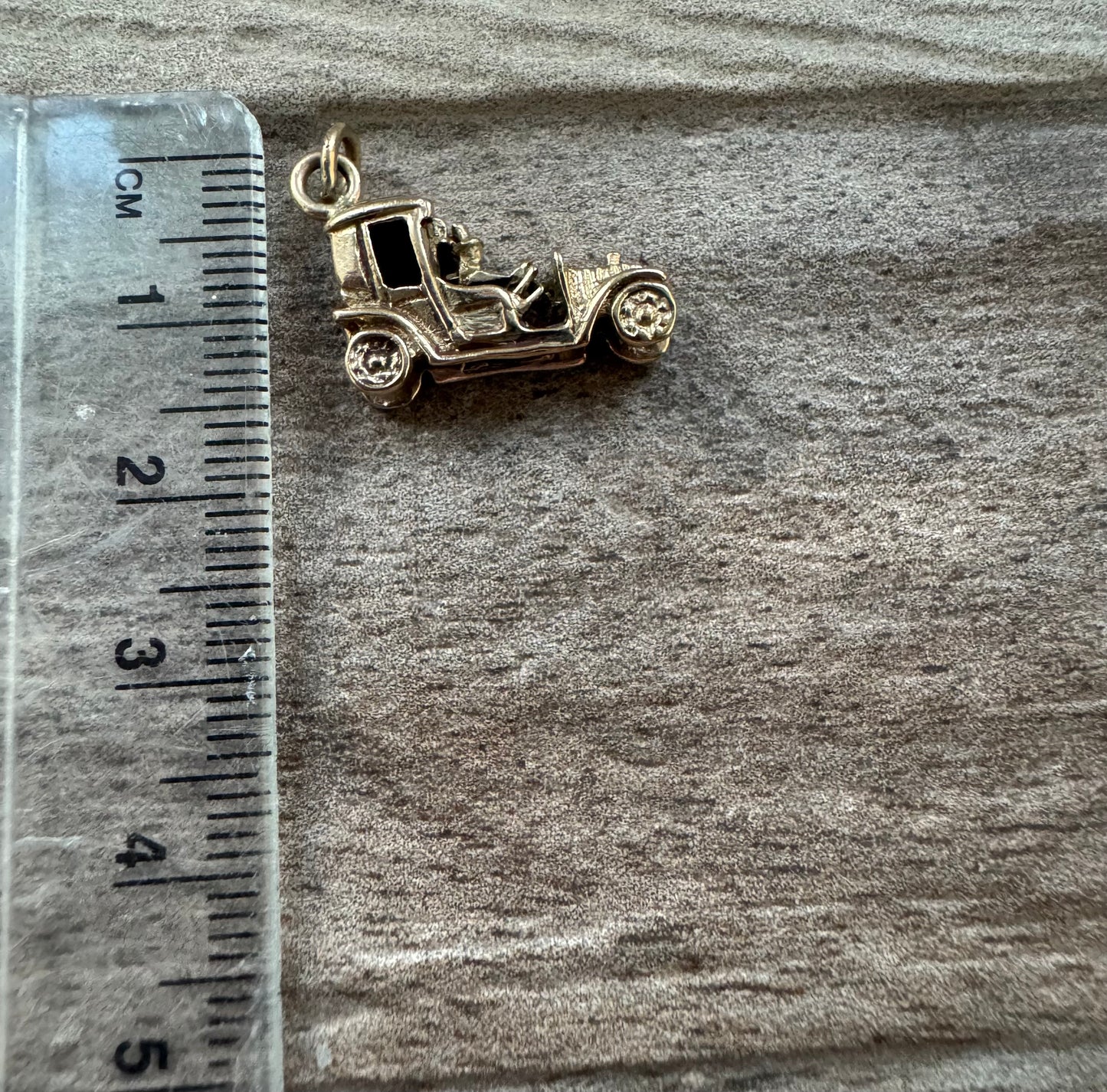 Vintage 9ct Gold Classic Car & Driver Charm