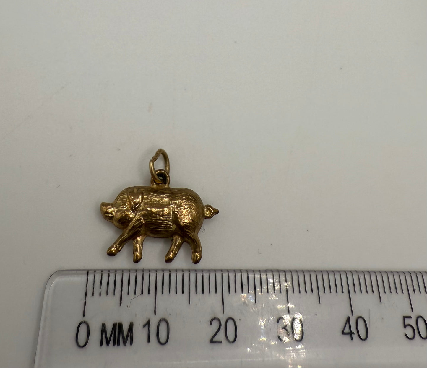 Vintage 9ct Gold Pig Charm