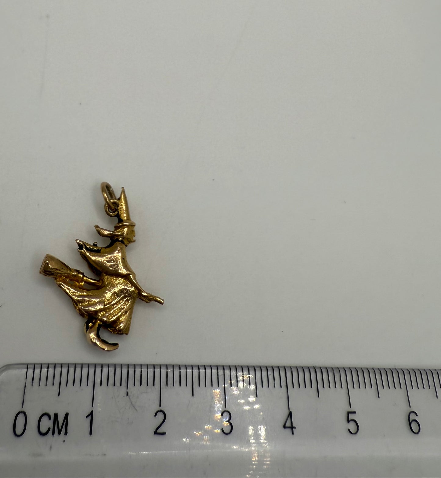 Vintage 9ct Gold Witch on Broom Charm