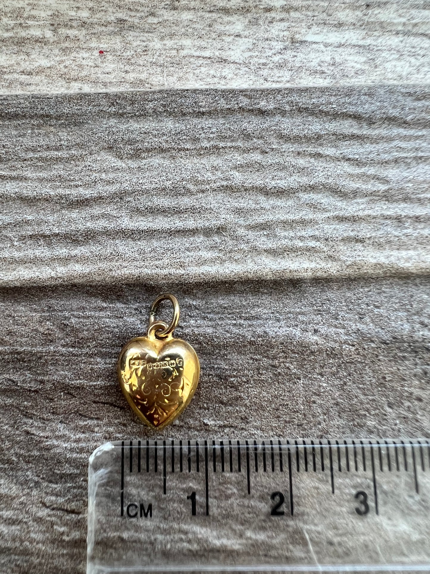 Vintage 9ct Gold Puffed Heart Charm