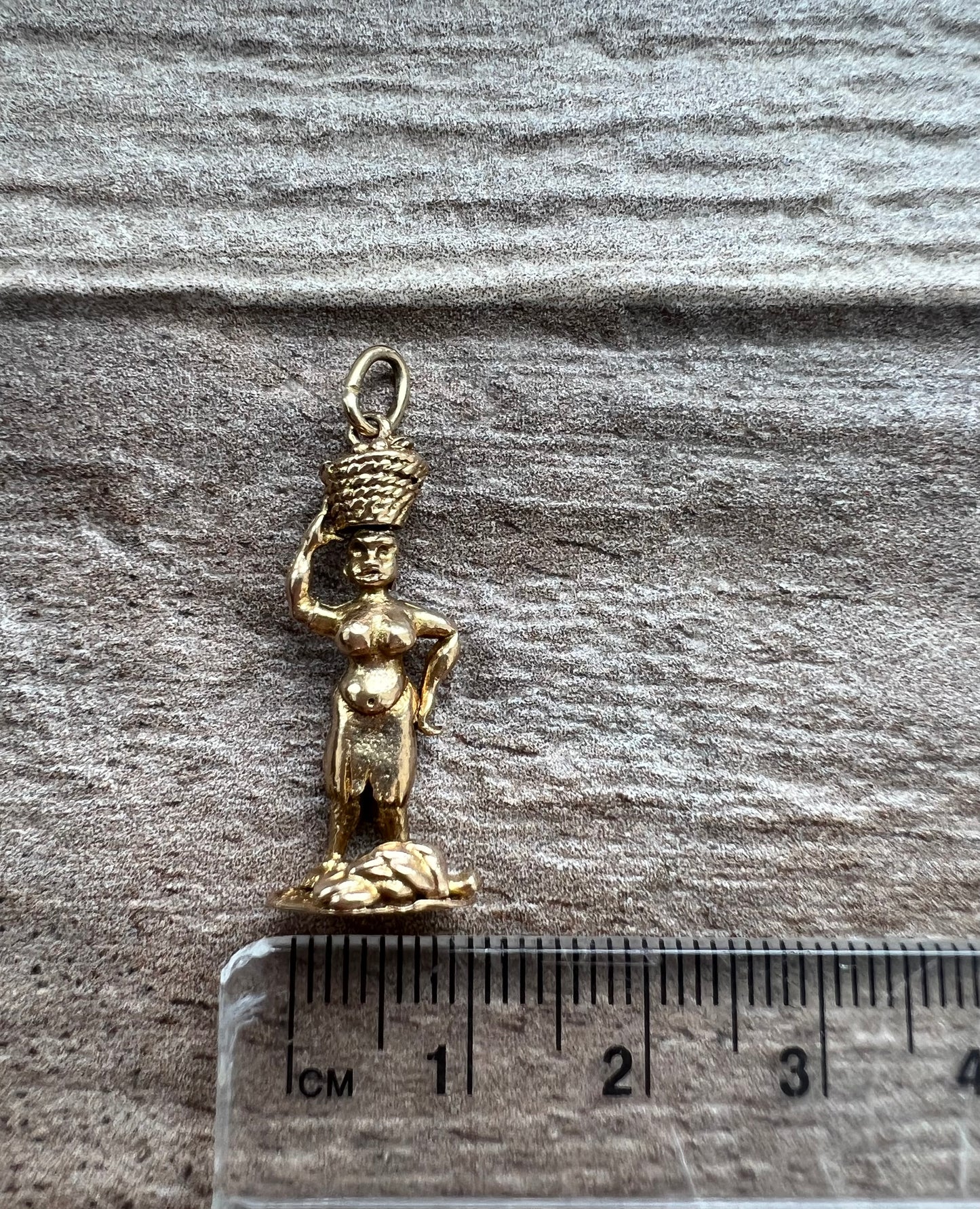 Vintage 9ct Gold Fruit Lady Charm