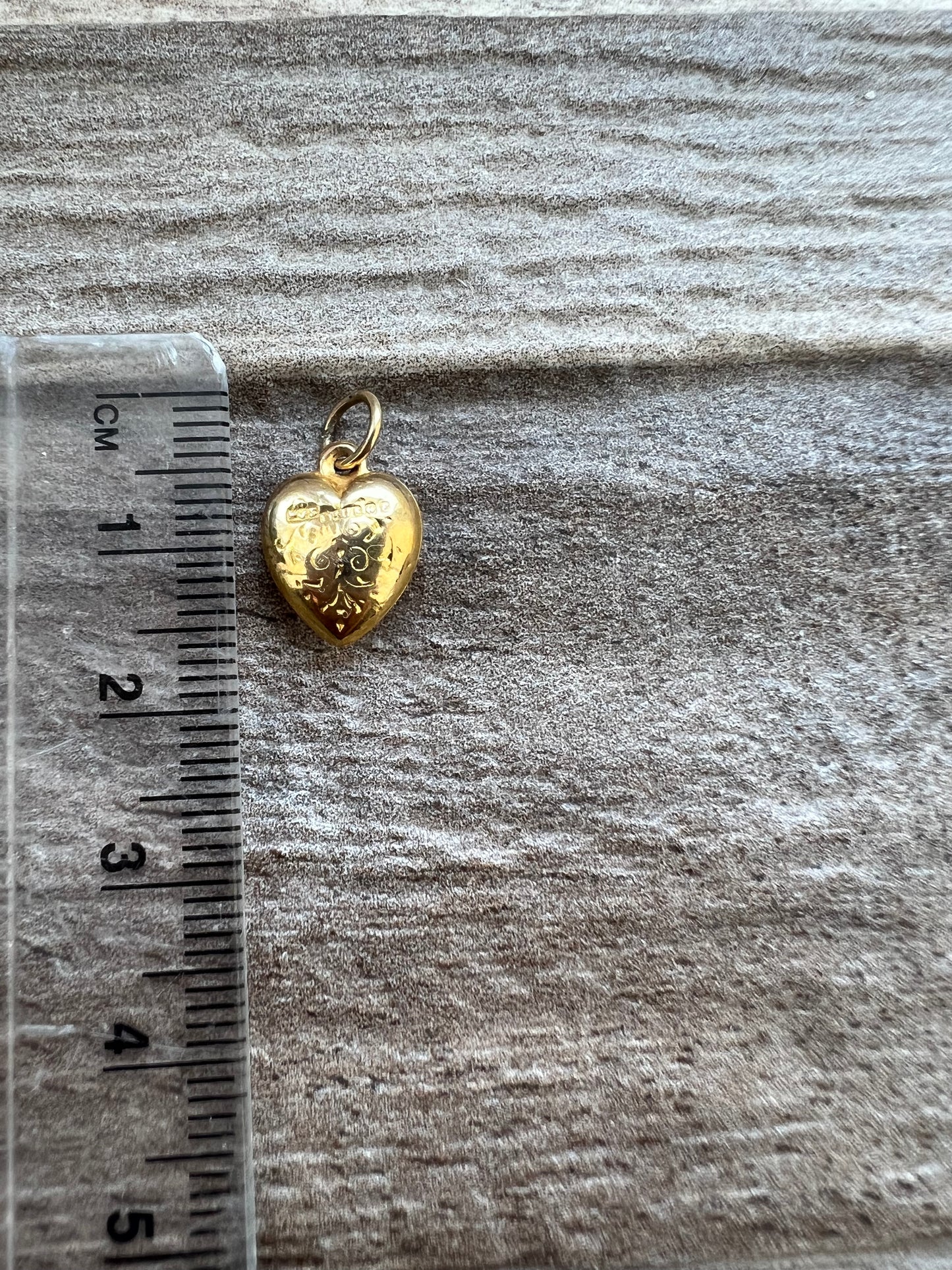 Vintage 9ct Gold Puffed Heart Charm