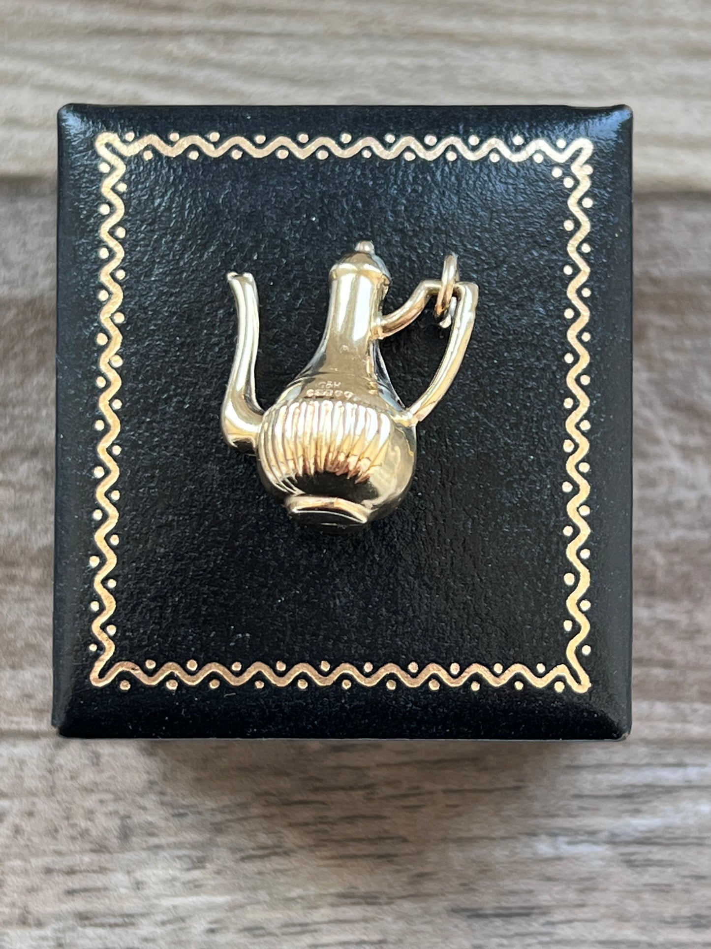 Vintage 9ct Gold Teapot Charm