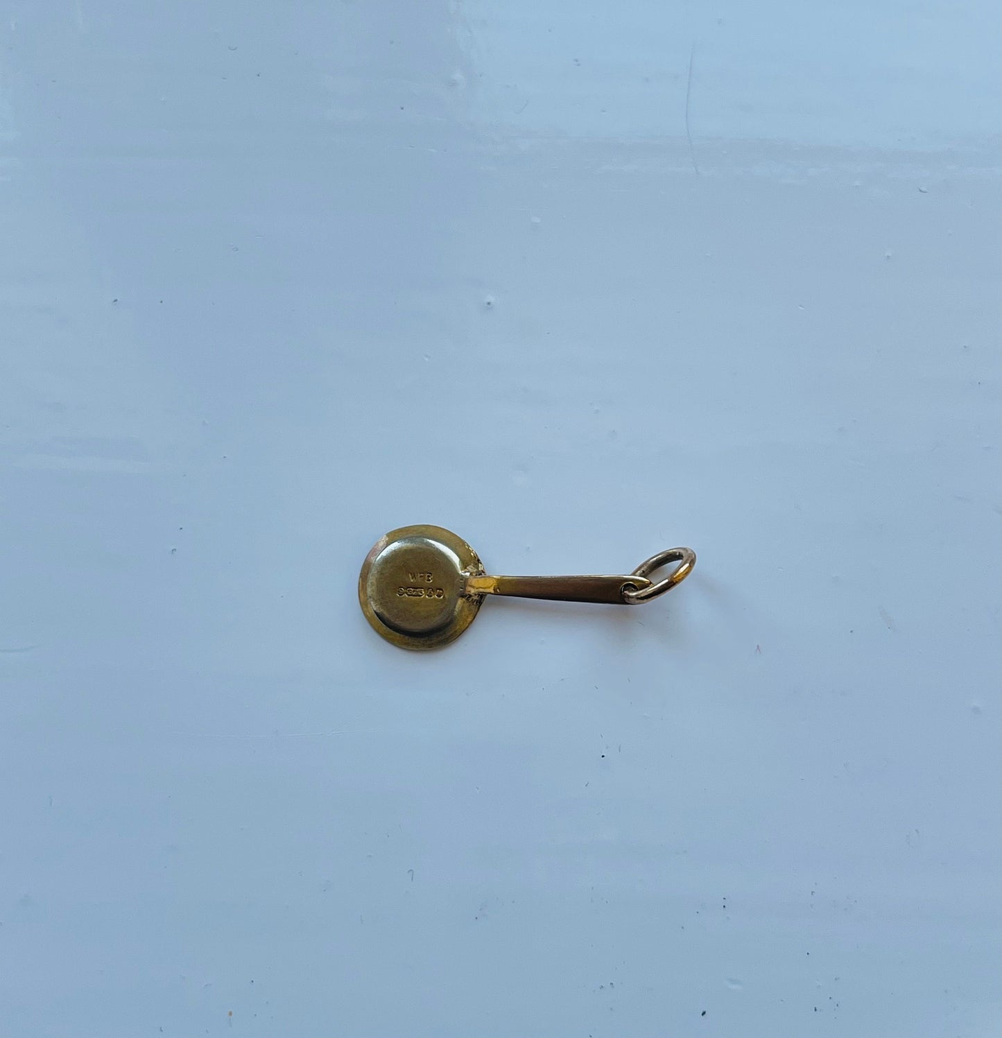 9ct Gold Vintage Frying Pan Charm