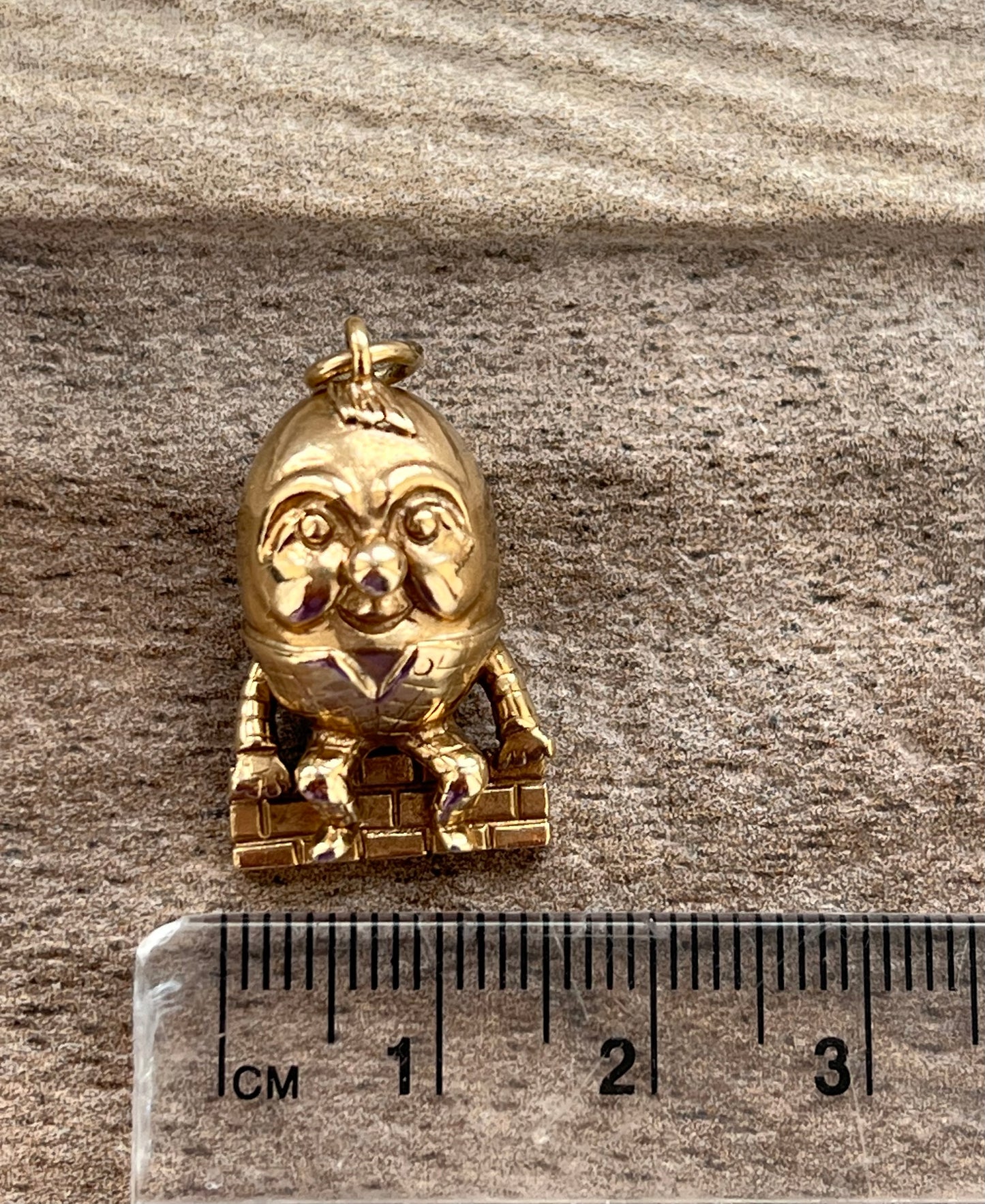 9ct Gold Vintage Humpty Dumpty Charm