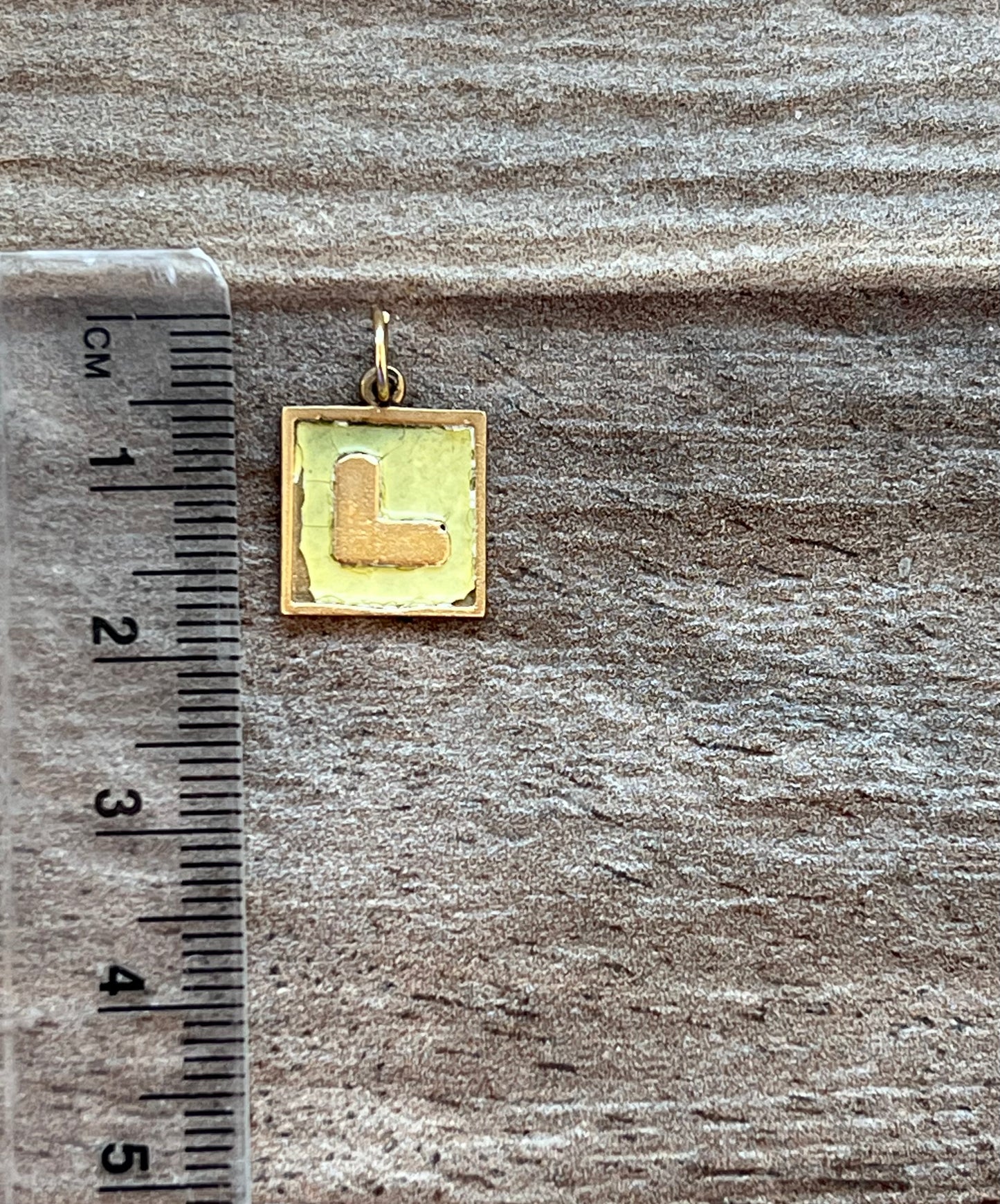 9ct Gold Vintage Enamel L Plate Charm