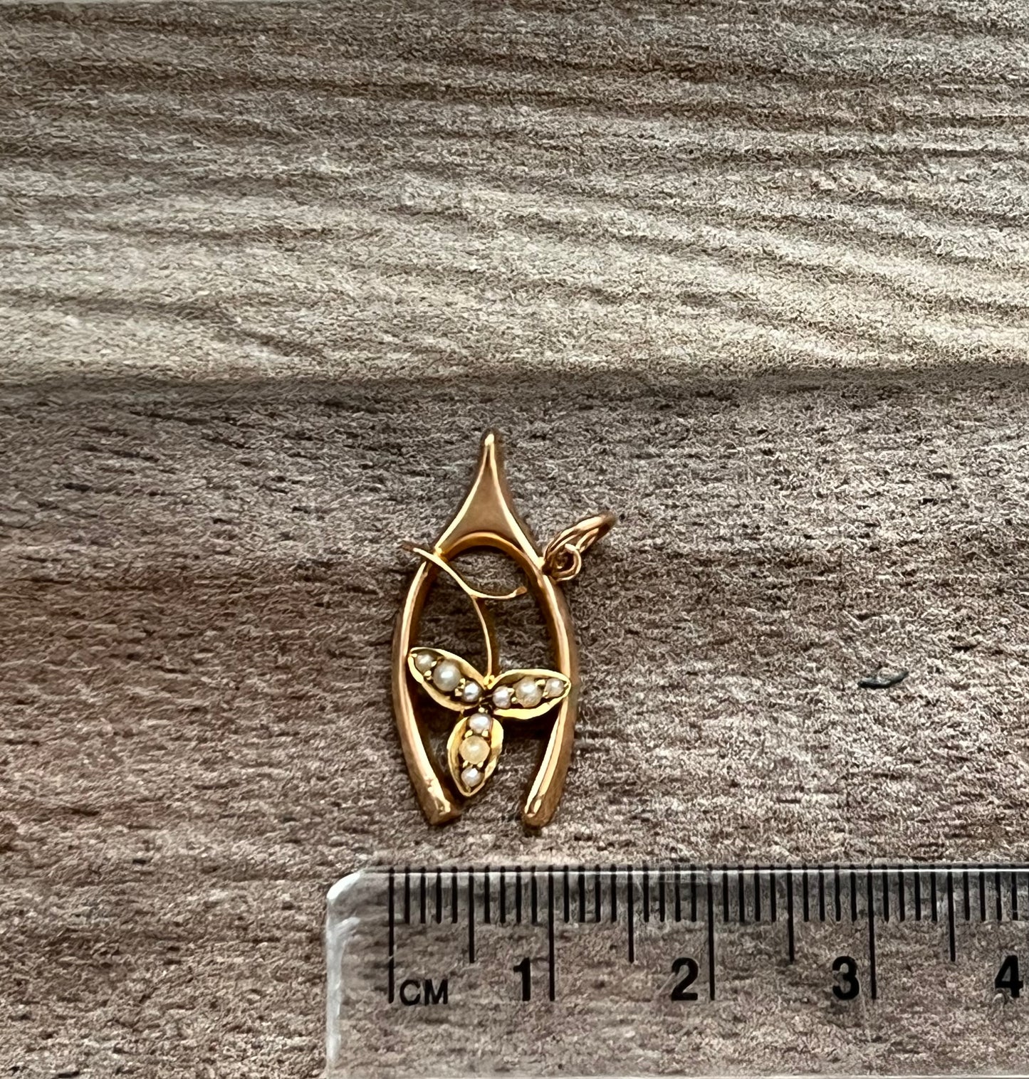 9ct Gold Victorian Lucky Wishbone Charm Pendant